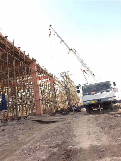 历下区25 吨、50 吨吊车怎么选？多大重量 / 半径适合对应车型？